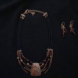 Necklace set